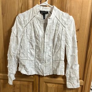 BEAUTIFUL WHITE LACE ZIPPERED JACKET